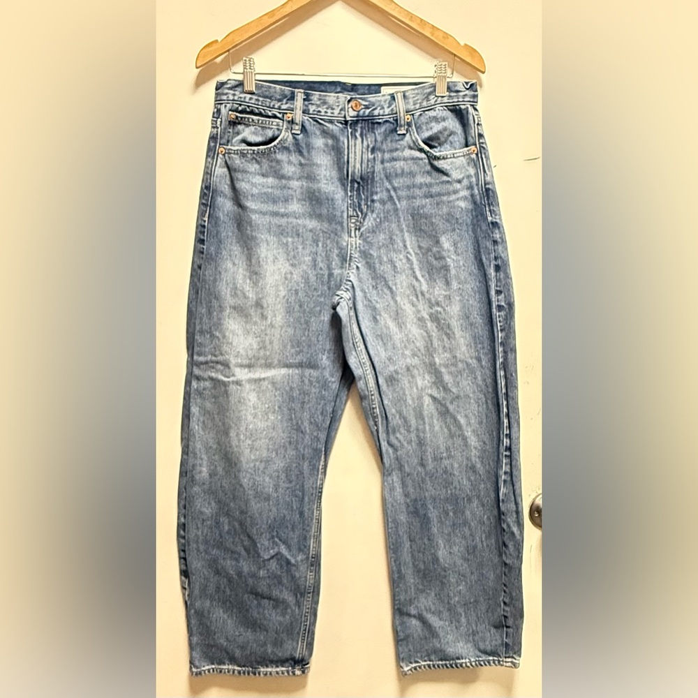 GAP High Rise Barrel Jeans Size 30